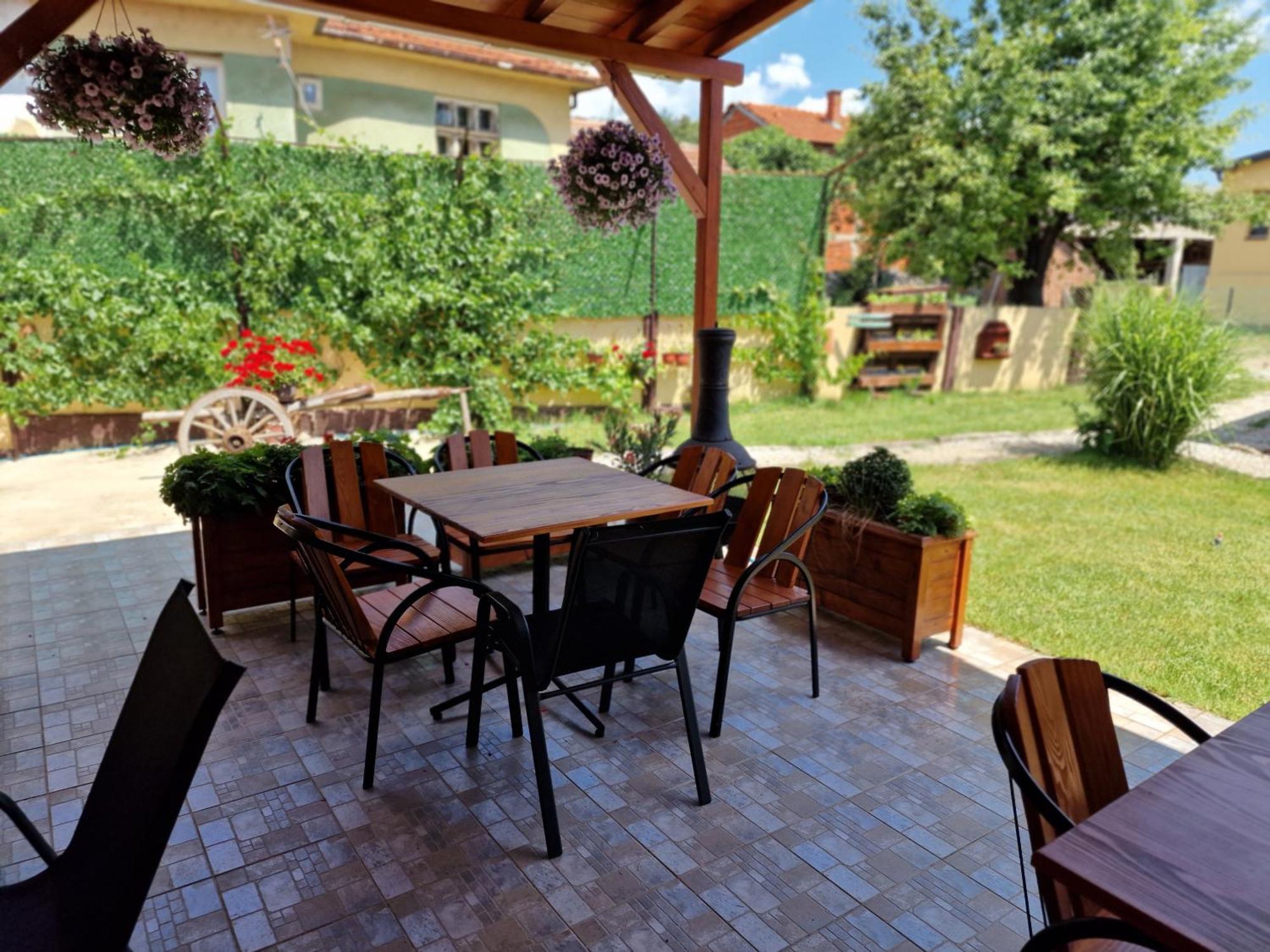 Konak -Guest House -Ramonda Serbika Ni Exterior foto